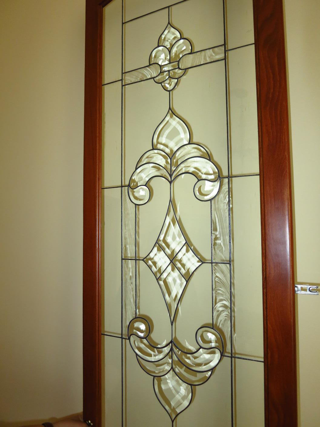 Door Model 323 — Regal Fleur stained glass detail