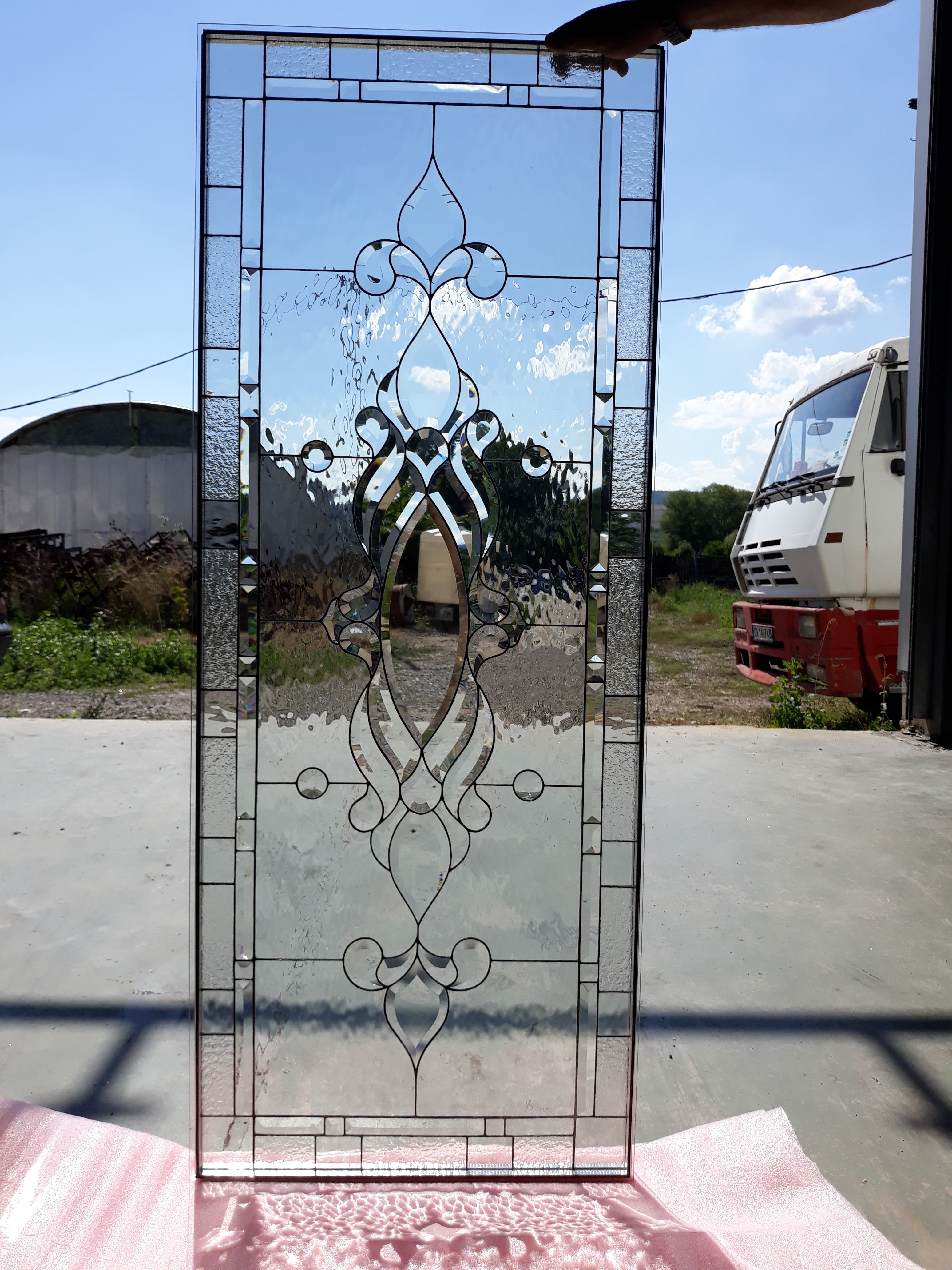 Door Model 342 — Crystal Fleur stained glass detail