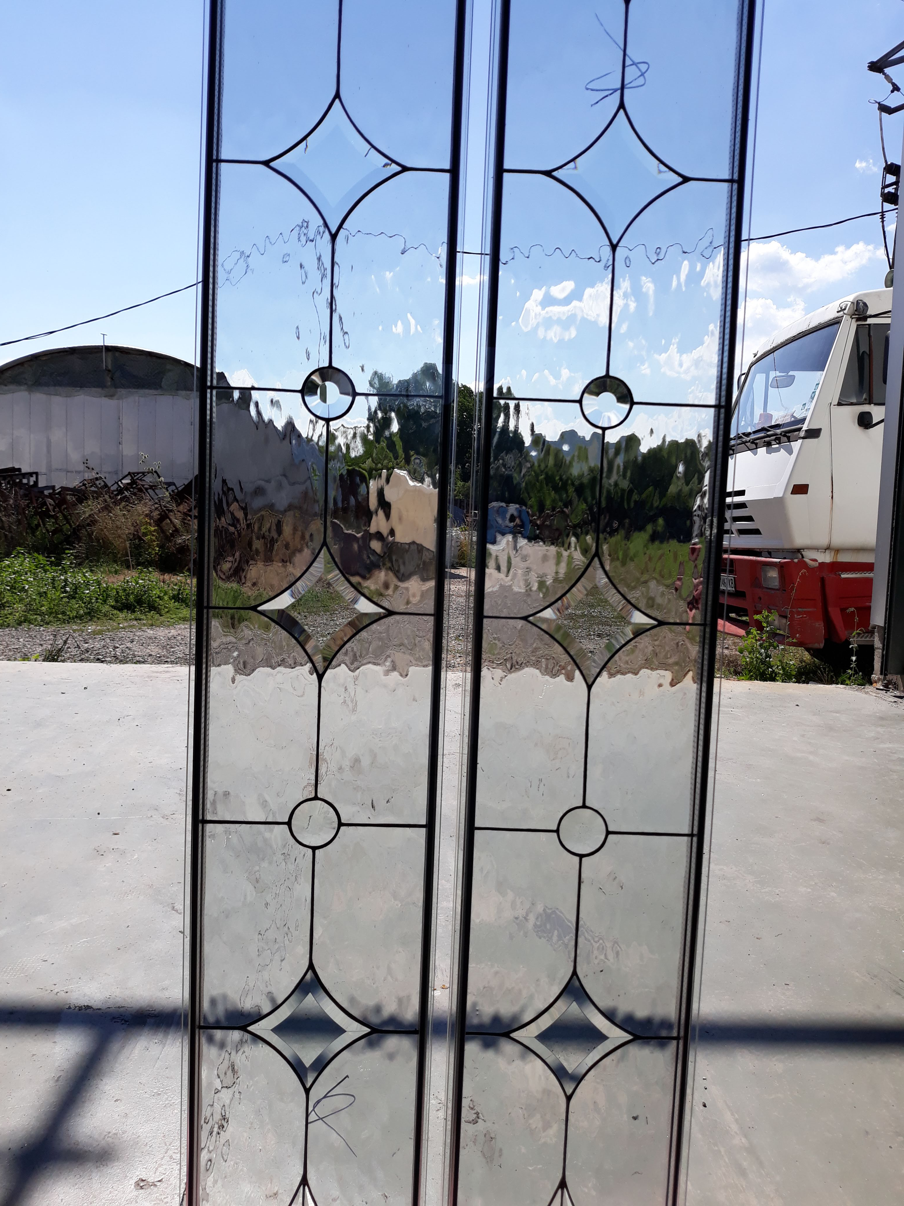 Door Model 342 — Crystal Fleur craftsmanship detail