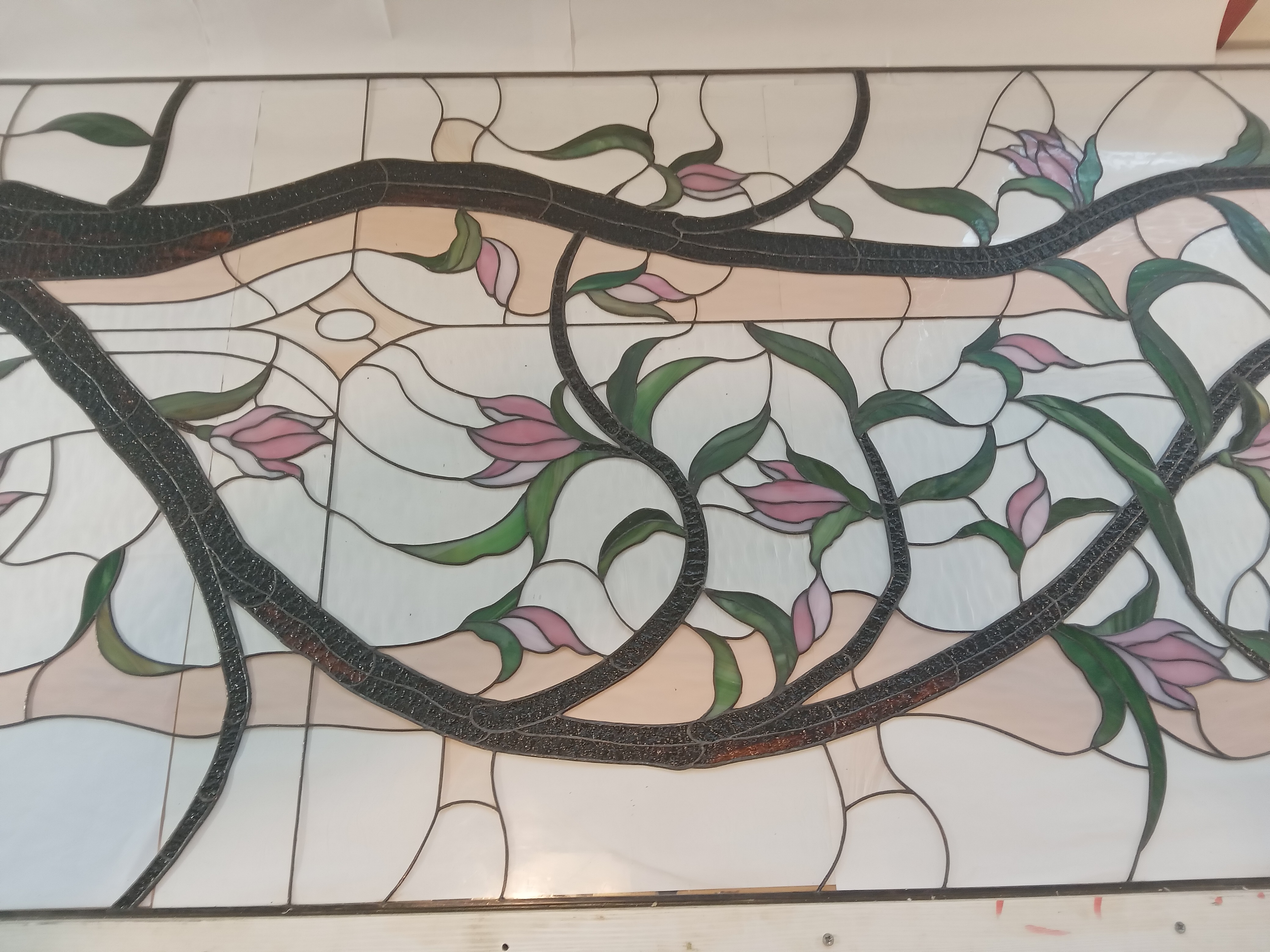 Window Model 600 — Magnolia Vine detail