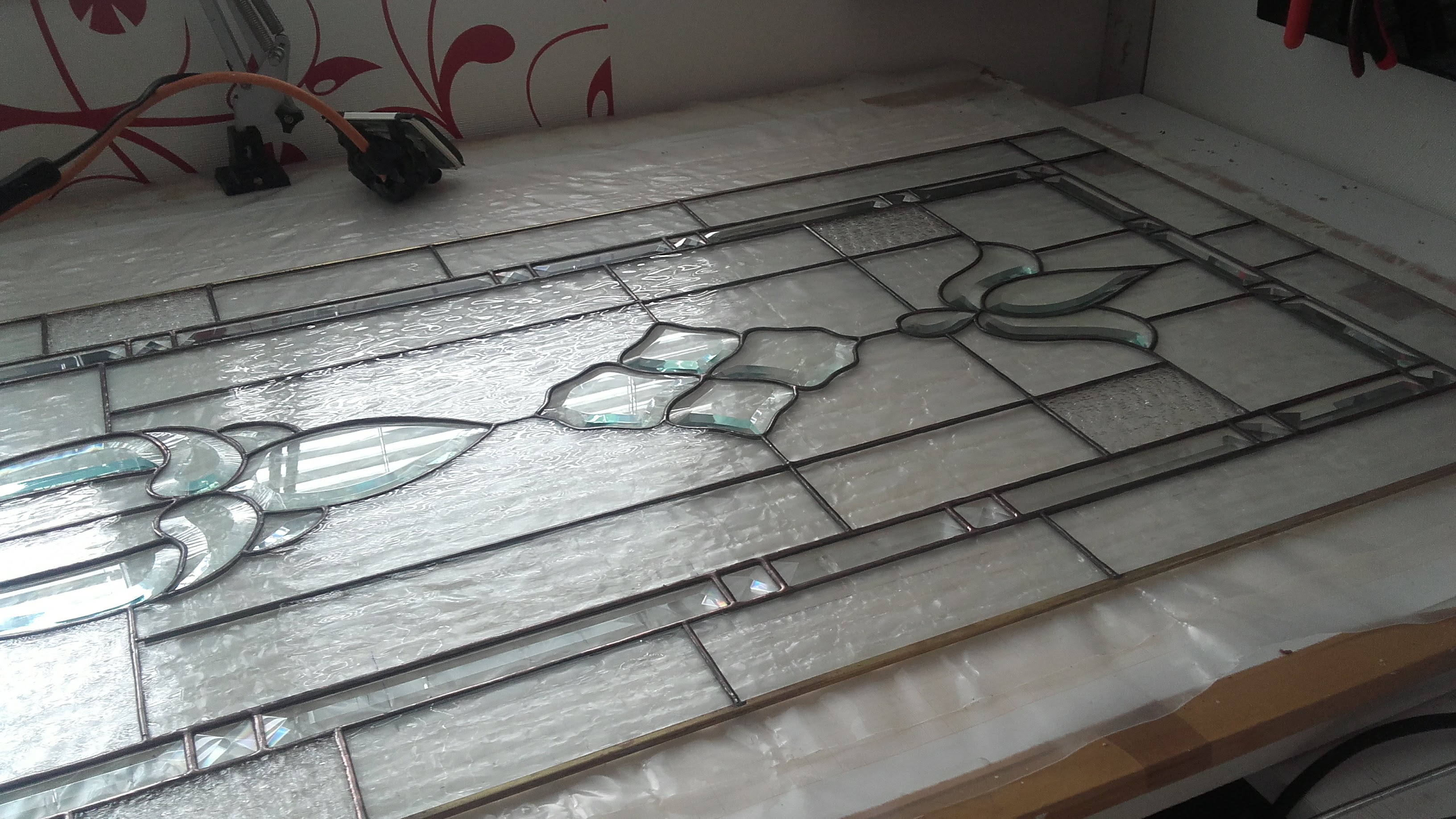 Window Model 606 — Silver Garden stained glass detail