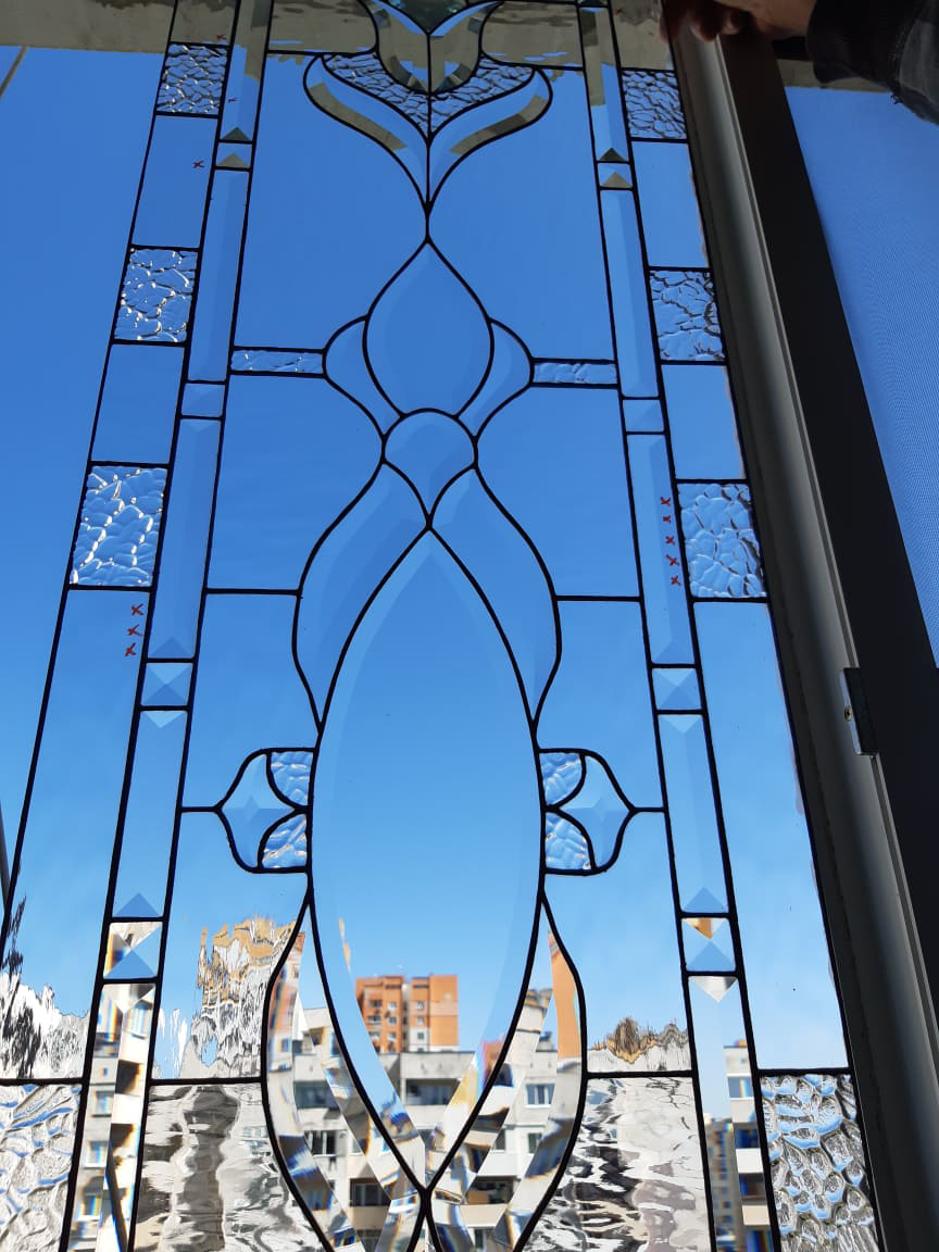Window Model 644 — stained glass detail of Garden Elegance